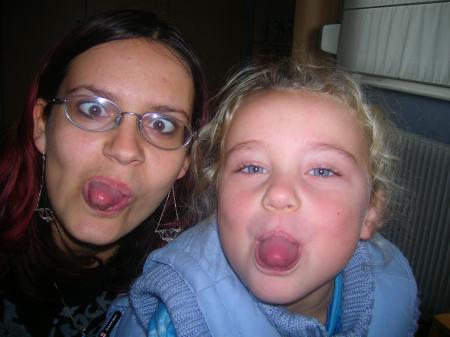ENTRE COUSINES